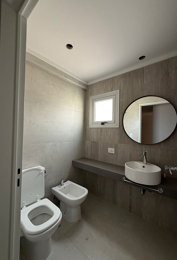 Baño Aranguren 1061