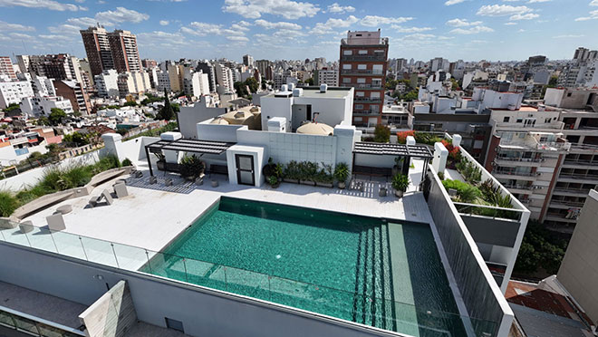 piscina donato alvarez 221